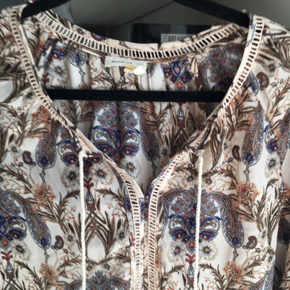 Anthropologie blouse - Picture 6 of 7